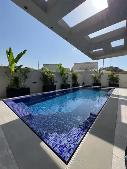 אדניות אלומיניום